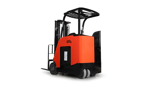 1.8噸站駕式三支點電動叉車CPD18TVS